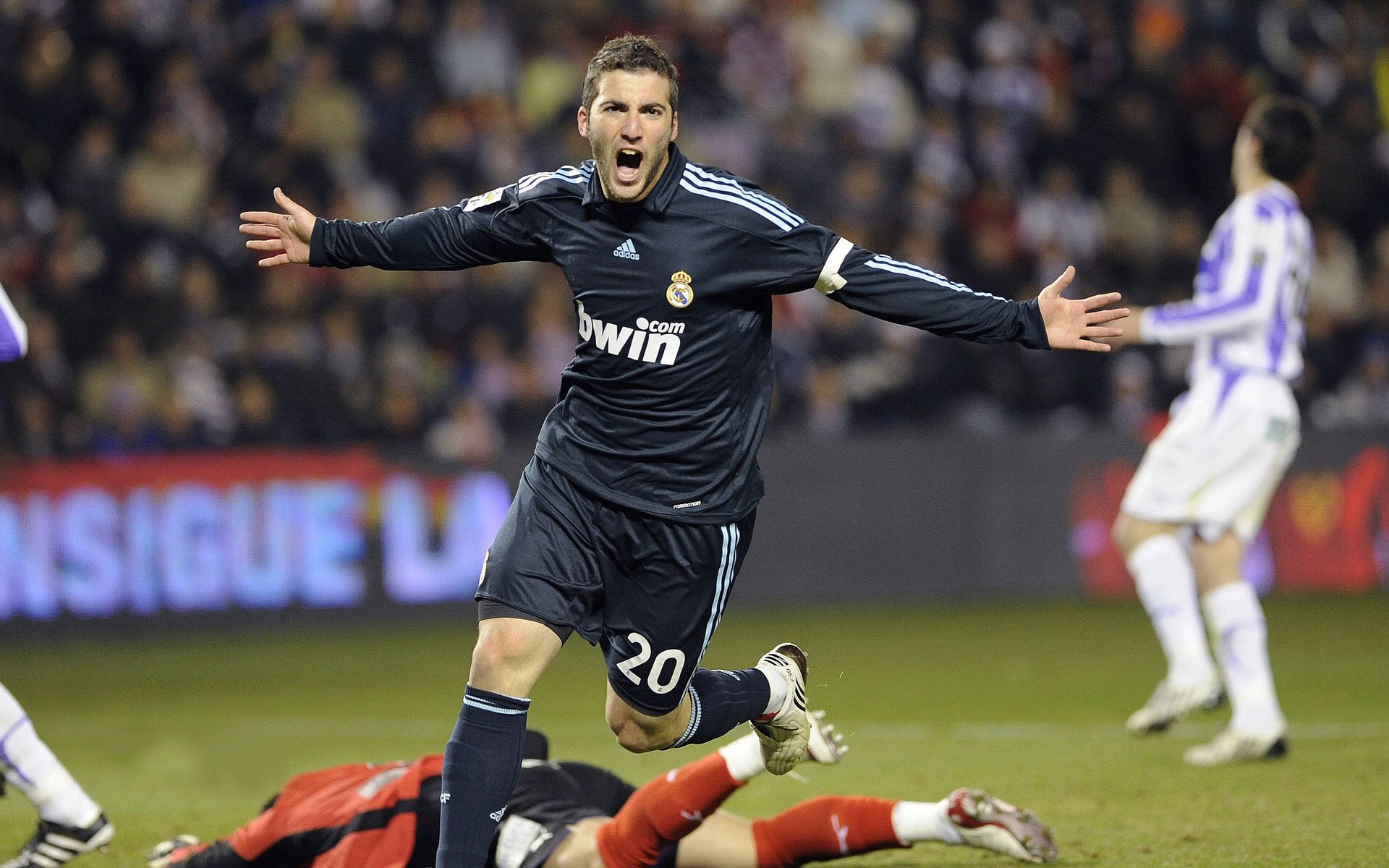 球队内部会议纪要正式公布，球队年会活动方案