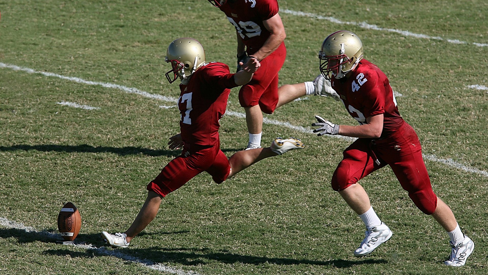 理查利松脱衣庆祝被打脸！曼联96分钟读秒绝平！却延续尴尬纪录！