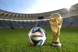 华体会体育官方在线-圆神真球王了！安东尼招牌兜射世界波破门，本场上演远射梅开二度好戏