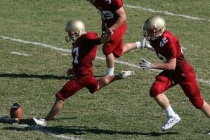 hth-理查利松脱衣庆祝被打脸！曼联96分钟读秒绝平！却延续尴尬纪录！