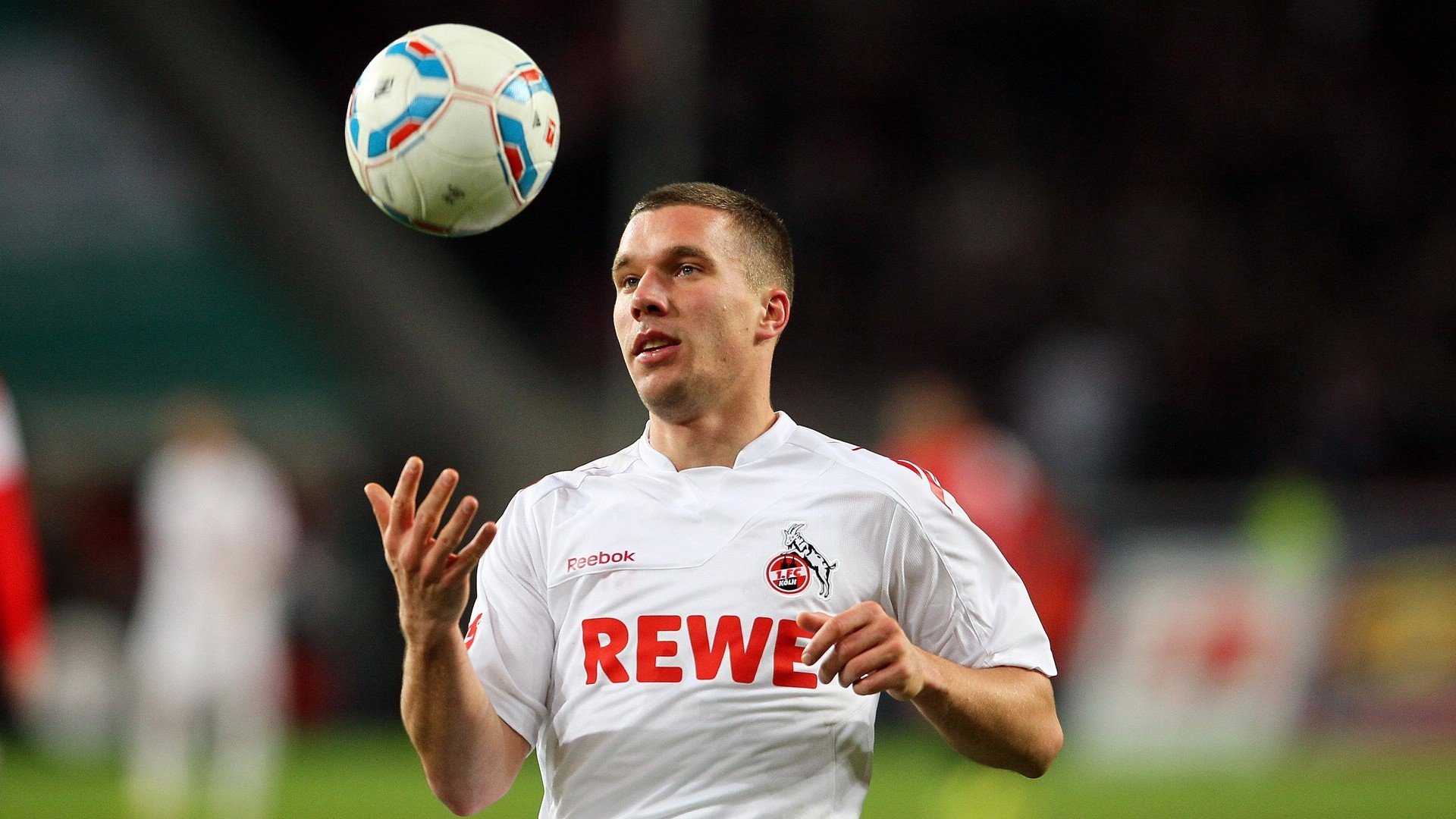 曼城替补球员在杯赛中表现出色获得更多关注，曼城球员转会