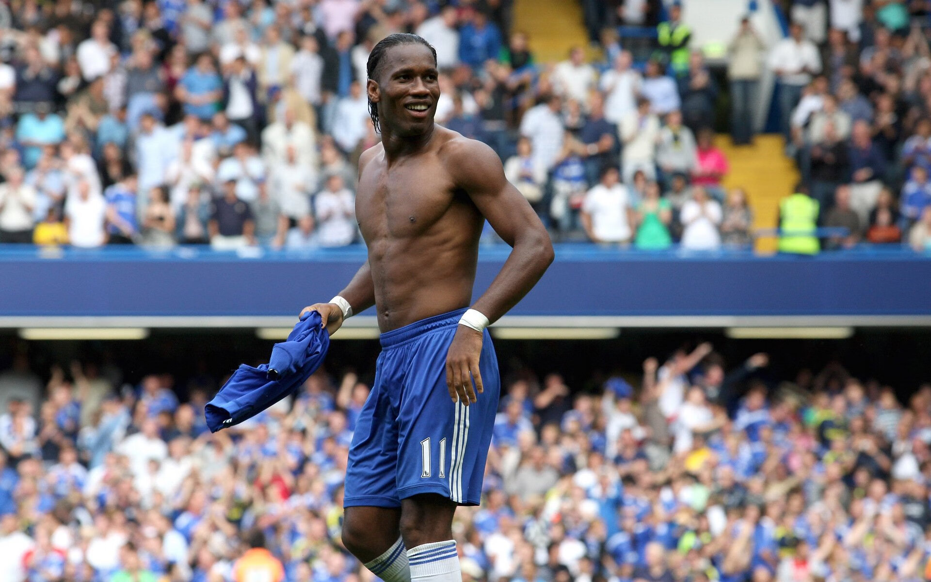 曼城欧冠保持不败,福登梅开二度与哈兰德助攻再创纪录,福登曼城首秀